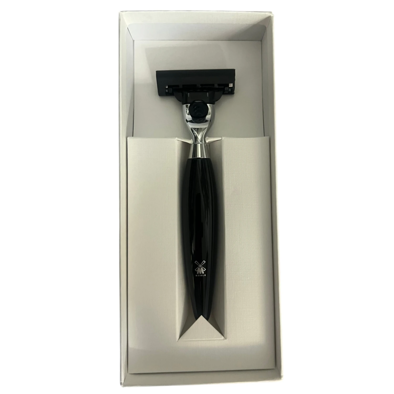 Muhle Kosmo R 876 M3 Mach 3 Razor - High Grade Resin Handle 4 Muhle Kosmo R 876 M3 Mach 3 Razor - High Grade Resin Handle - Image 2