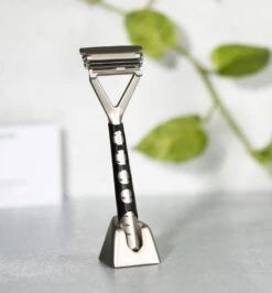 The Leaf Grip Sleeve 5 The Leaf Grip Sleeve -Razor Shop leaf1